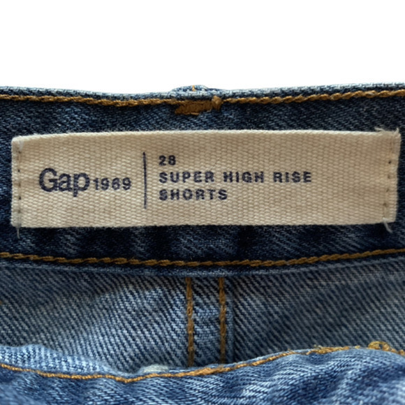 GAP‎ Blue Denim Super High Rise Stars & Bandana Jean Shorts - Picture 9 of 10